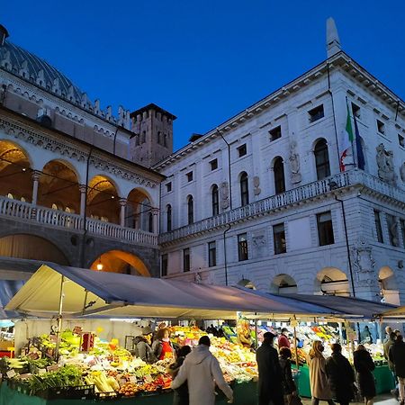 Officine Cavour Piazza Cavour Apartment Падуа Екстериор снимка